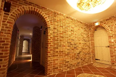 Uijeongbu Friends Yul Uijeongbu Branch Отели рядом с достопримечательностью «Shinhan University»