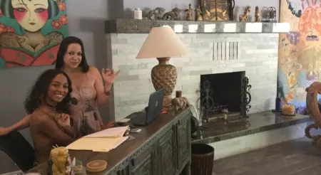 Sea Mountain Nude Resort & Spa Hotel - Adults Only Отели рядом с достопримечательностью «Ту Банч Палмс Элементари Скул»