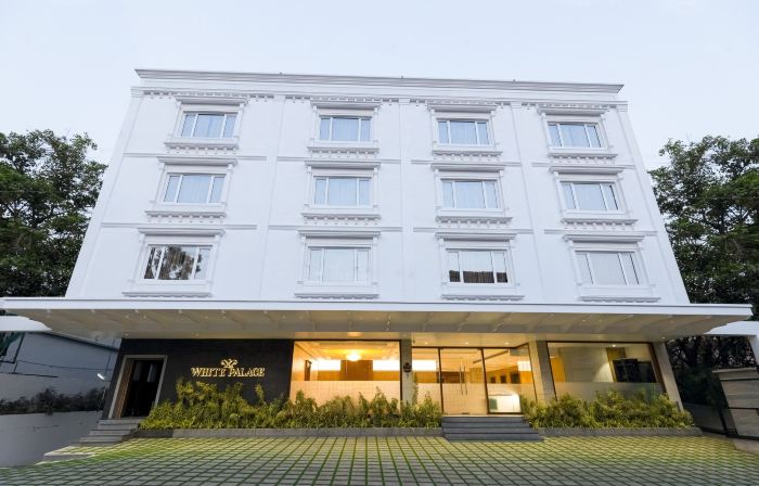 White Palace Hotel