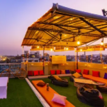 Wander Station Varanasi