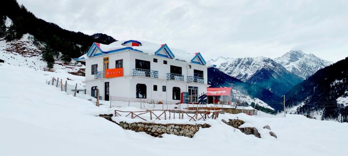 Zostel Rajgundha Hotels in Kangra