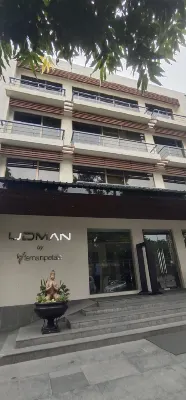 Udman Hotel Panchshila Park Hotel di South Delhi
