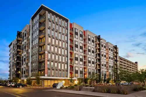 Mint House Phoenix - Midtown Hotels in Phoenix