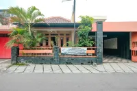 Homestay Jogja Dekat Gembira Loka by Simply Homy