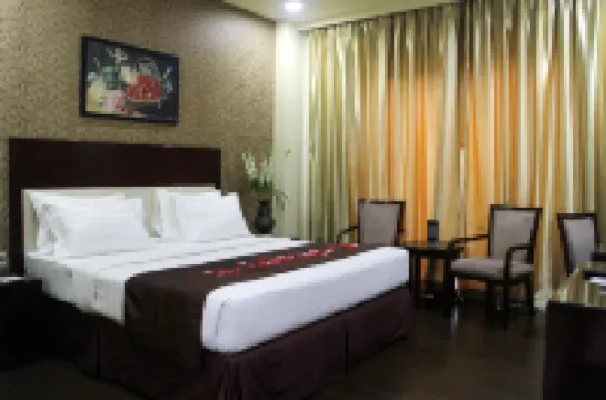 Narita Hotel Tangerang Hotels in Cipondoh