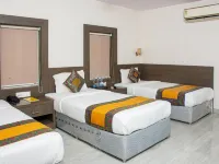 Hotel Hari Vilaas - Airport Shuttle