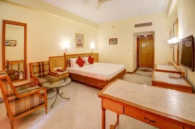 Leo Fort Hotel