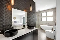 Luxico Urban Hideaway (Pet Friendly) - 4-Star