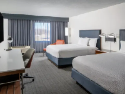 Courtyard Decatur Hotels in Decatur