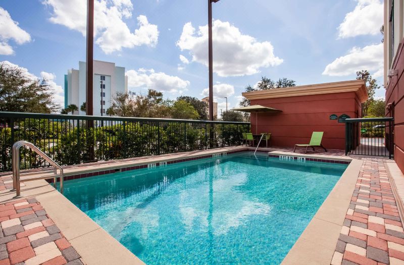 Wingate by Wyndham - Orlando International Airport photo 2