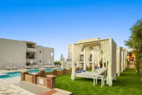 Rainbow Apartments - Swimmingpools