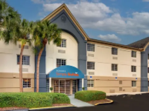 ソネスタ シンプリー スイーツ マイアミ エアポート ドーラル ドラールのホテル