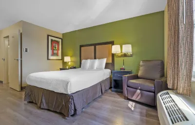 Extended Stay America Suites - Stockton - March Lane Hotel dekat Monagan Hall