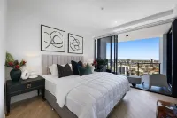 Avalon Apartments - QStay Hotels near Pindara Private Hospital