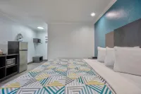 Studio 6 Suites San Bernardino, CA - parking
