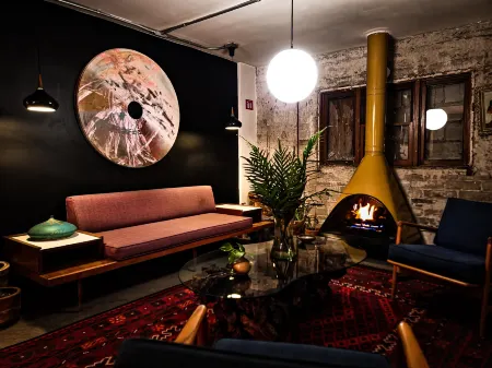 Hotel Boutique Lafayette Tijuana Отели рядом с достопримечательностью «Hong Kong Gentlemen’s Club»