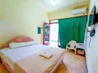 Anak Mama Hotel Hotels in Waru