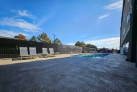 La Quinta Inn & Suites by Wyndham-Red Oak TX IH-35E Hoteles en Condado de Ellis