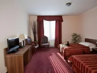Jasek Premium Hotel Wrocław Hotel di Trzebnica