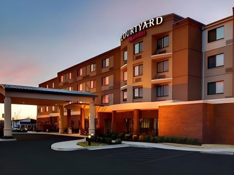 Courtyard Fayetteville