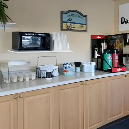 Days Inn by Wyndham Sarasota I-75