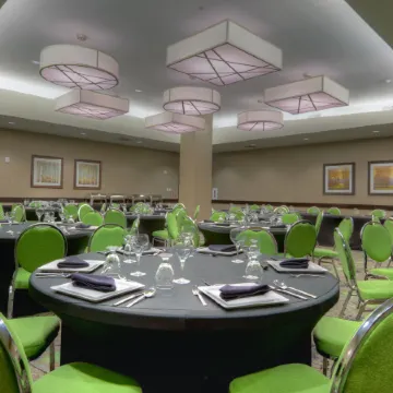 Holiday Inn SASKATOON DOWNTOWN by IHG