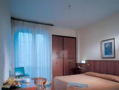 Auto Park Hotel