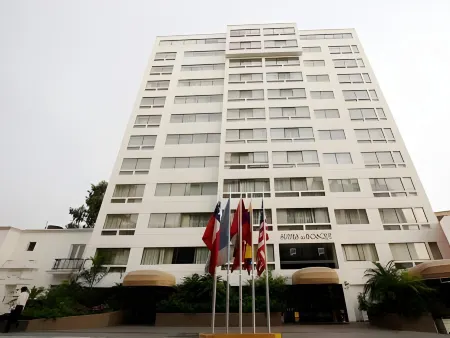 Suites del Bosque Hotel