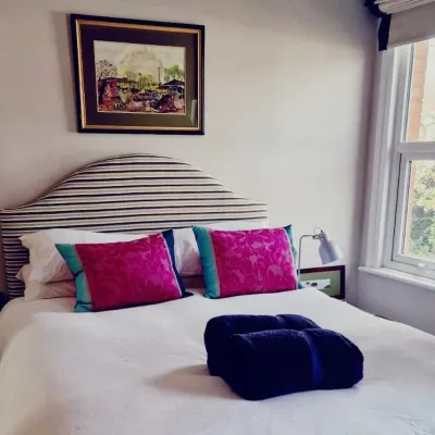 Inviting 2-bed Character House Stamford Hotels near Stamford Town Centre