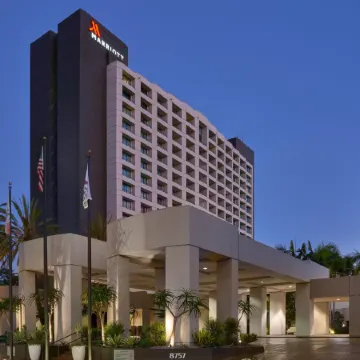 San Diego Marriott Mission Valley Отели рядом с достопримечательностью «Стадион SDCCU»