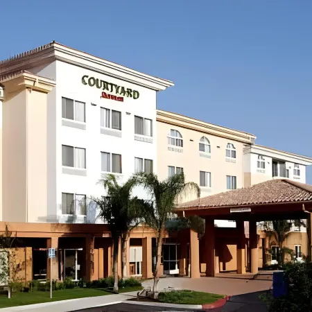 Courtyard Ventura Simi Valley