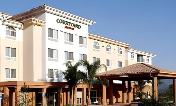 Courtyard Ventura Simi Valley