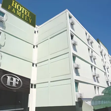 Hotel Family Отели рядом с достопримечательностью «Музей науки Катавенто»