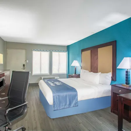 Days Inn by Wyndham Mobile I-65 Отели в г. Мобил