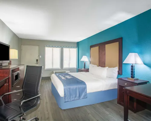 Days Inn by Wyndham Mobile I-65 Hotéis em Mobile