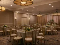 The Westin Sacramento Hotel & Marina Hotels near Funderland