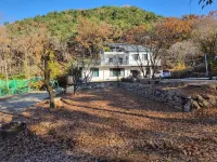 Ganghwa Island Healing Hill Pension Отели рядом с достопримечательностью «Канхвадо»