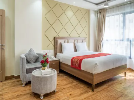 OYO Townhouse 156 Rose Hotel Apartments