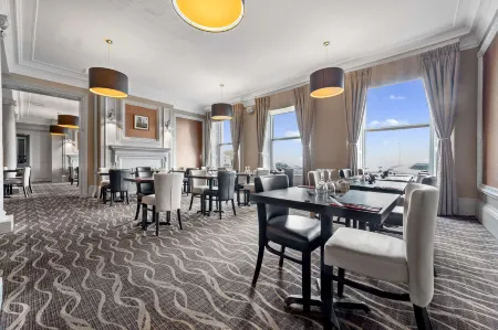 The Royal Hotel Whitby Отели в г. Уитби