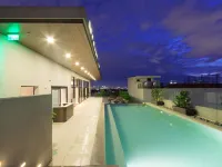 奎松市私人酒店 - 頂樓泳池