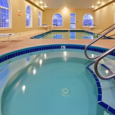 Holiday Inn Express & Suites BLUFFTON @ HILTON HEAD AREA by IHG