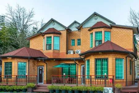 Damyang Solmaru Pension Отели в г. Тамян