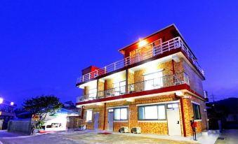 9. 삼척 인펜션..