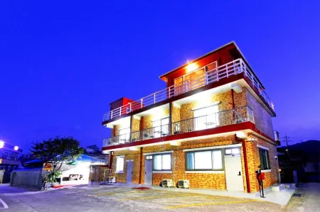 Samcheok Pension Отели рядом с достопримечательностью «Jangho Port»