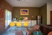 Langkawi Rouhi Retreats by uBook