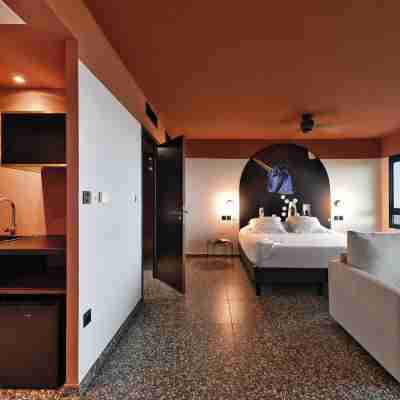 Hôtel Dina Morgabine Saint Denis Rooms