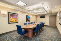 Holiday Inn Express & Suites Fredericksburg Hotels in Hartwood