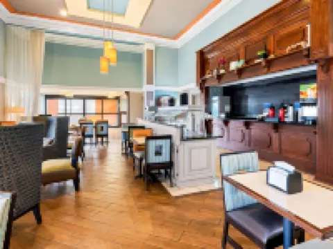 ベストウェスタン エグゼクティブ スイーツ コロンバスのホテル