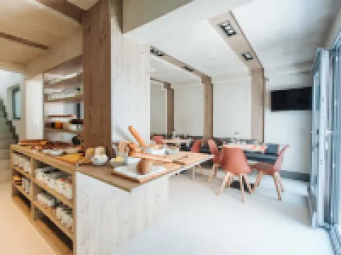 サンドム パロス島のホテル