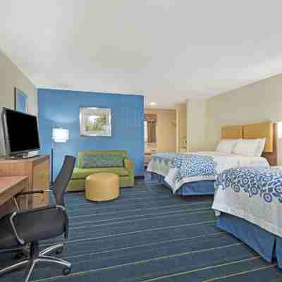 Days Inn by Wyndham Ridgefield Rooms